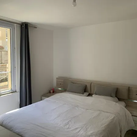 Maison A La Apartmán